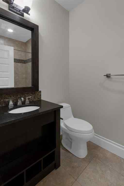 MLS® A2265090 - 2046 49 Avenue SW in Altadore Calgary, Residential