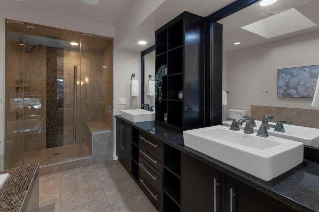 MLS® A2265090 - 2046 49 Avenue SW in Altadore Calgary, Residential