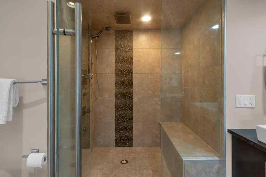 MLS® A2265090 - 2046 49 Avenue SW in Altadore Calgary, Residential