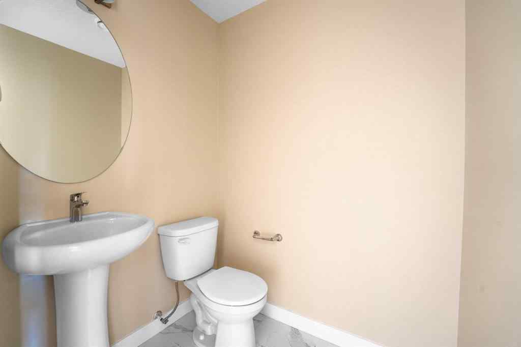 MLS® A2265091 - 372 Canals Crossing SW in Canals Airdrie, Residential