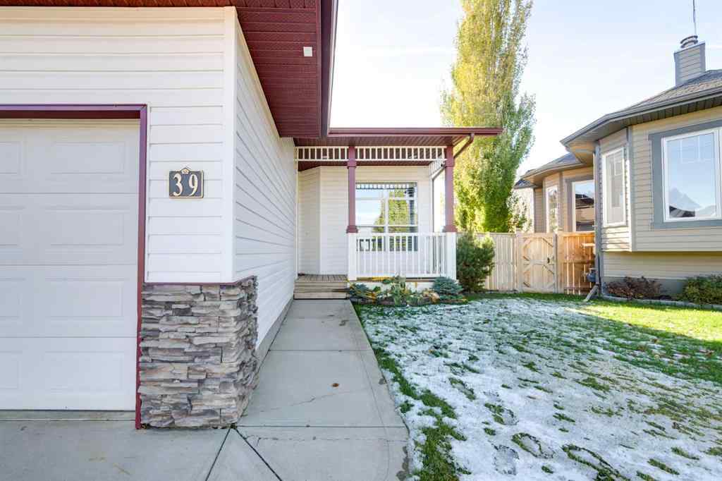 MLS® A2265095 - 39 KIRTON Close  in Kentwood East Red Deer, Residential