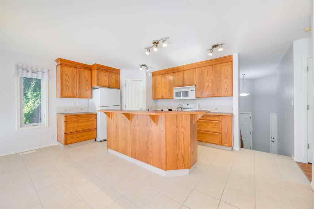 MLS® A2265095 - 39 KIRTON Close  in Kentwood East Red Deer, Residential