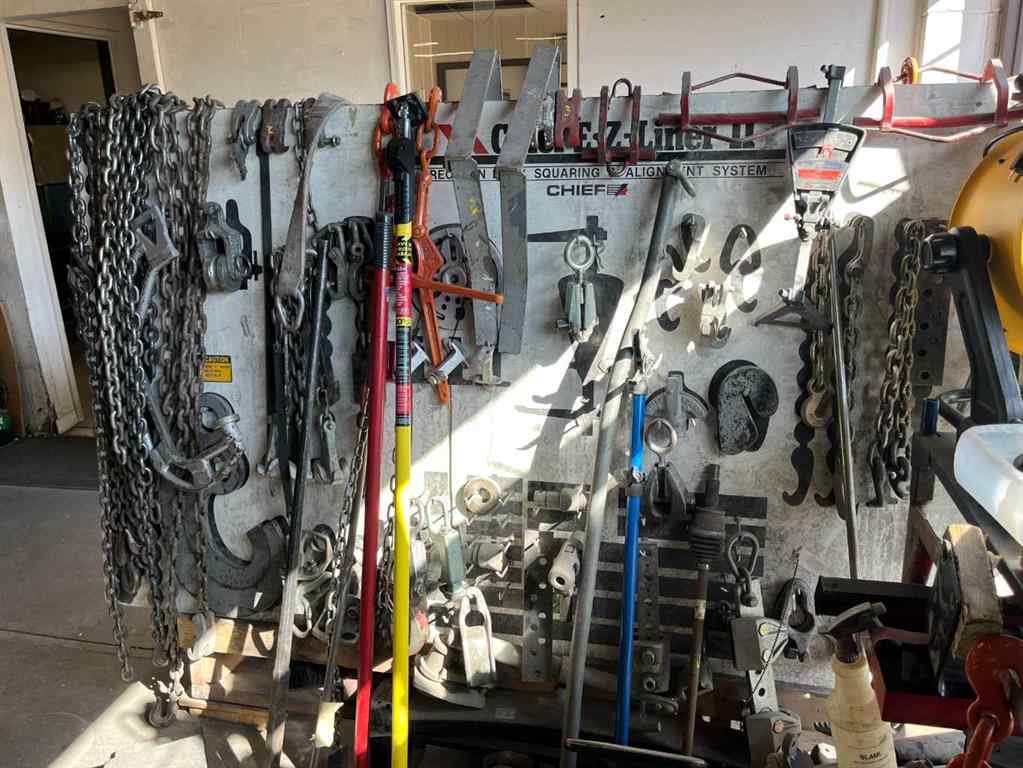 MLS® A2265099 - 4261 23 Street NE in Sunridge Calgary, Commercial