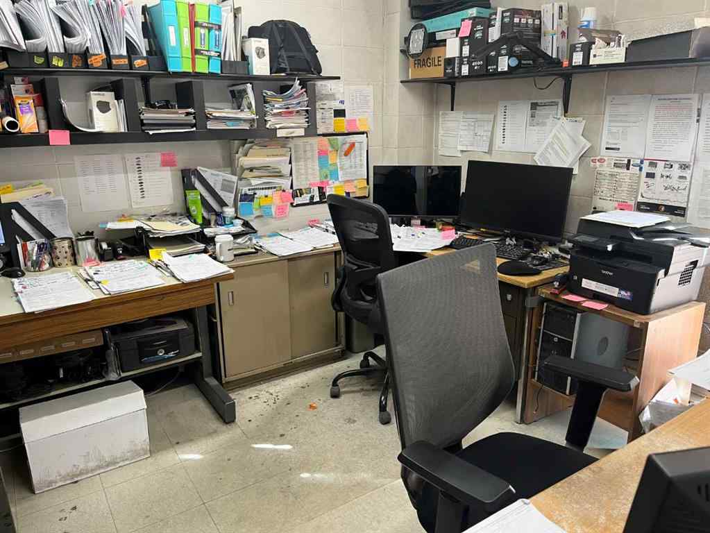 MLS® A2265099 - 4261 23 Street NE in Sunridge Calgary, Commercial