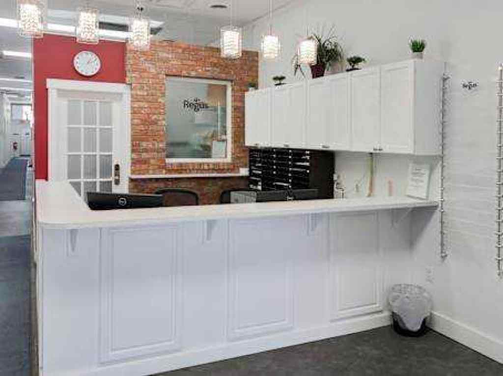 MLS® A2265110 - 640 3 Street SE in SE Hill Medicine Hat, Commercial