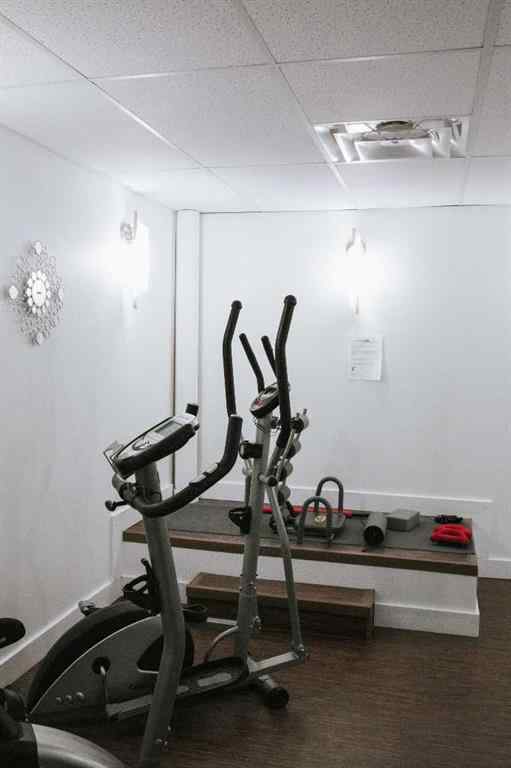 MLS® A2265110 - 640 3 Street SE in SE Hill Medicine Hat, Commercial