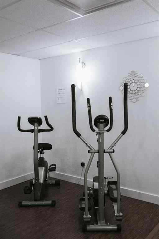 MLS® A2265110 - 640 3 Street SE in SE Hill Medicine Hat, Commercial