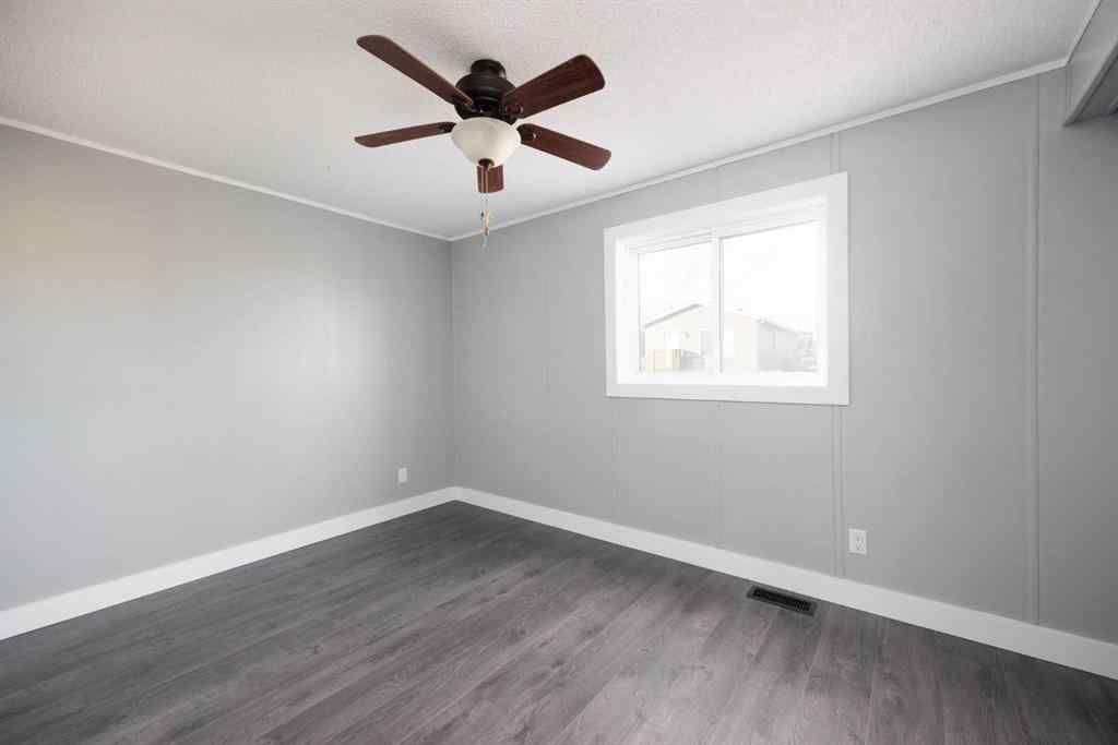 MLS® A2265111 - 296 Grey Crescent  in Gregoire Park Fort McMurray, Residential