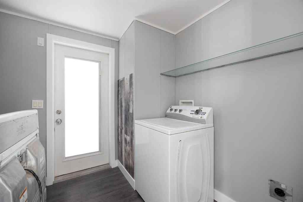 MLS® A2265111 - 296 Grey Crescent  in Gregoire Park Fort McMurray, Residential