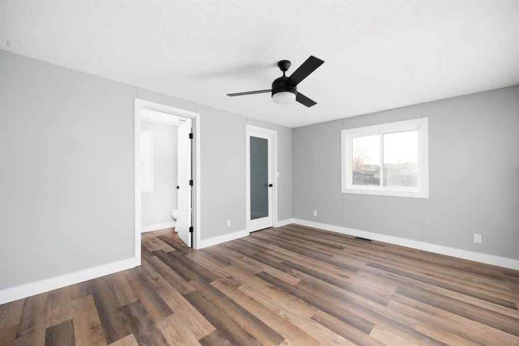 MLS® A2265111 - 296 Grey Crescent  in Gregoire Park Fort McMurray, Residential