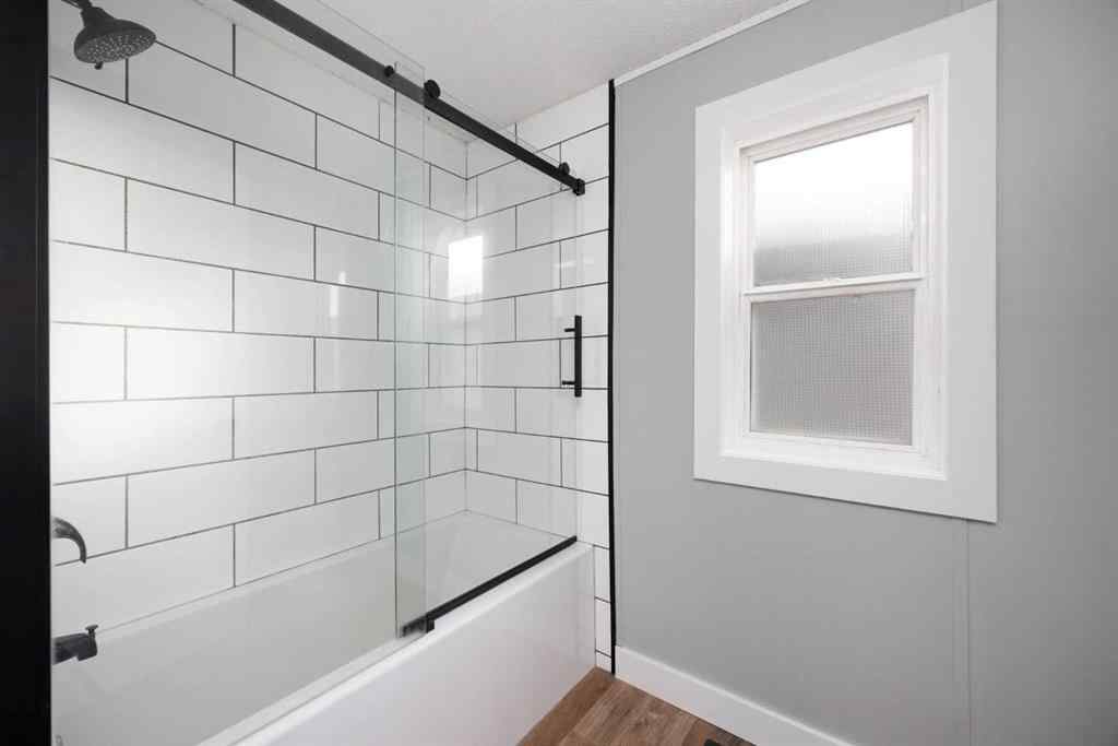 MLS® A2265111 - 296 Grey Crescent  in Gregoire Park Fort McMurray, Residential