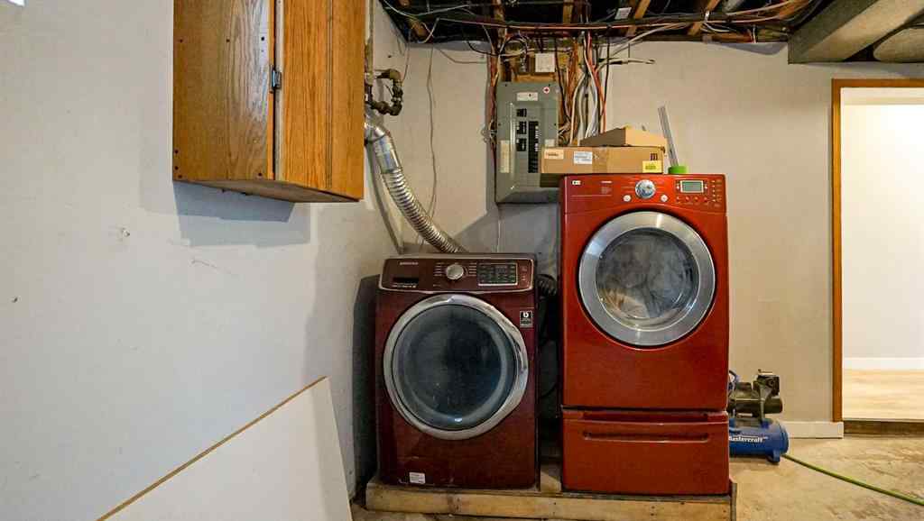 MLS® A2265118 - 446 5 Street SW in SW Hill Medicine Hat, Residential