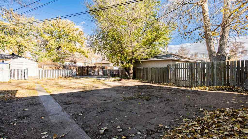 MLS® A2265118 - 446 5 Street SW in SW Hill Medicine Hat, Residential