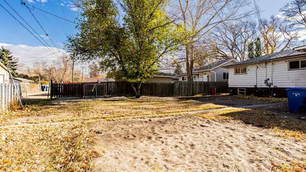 MLS® A2265118 - 446 5 Street SW in SW Hill Medicine Hat, Residential