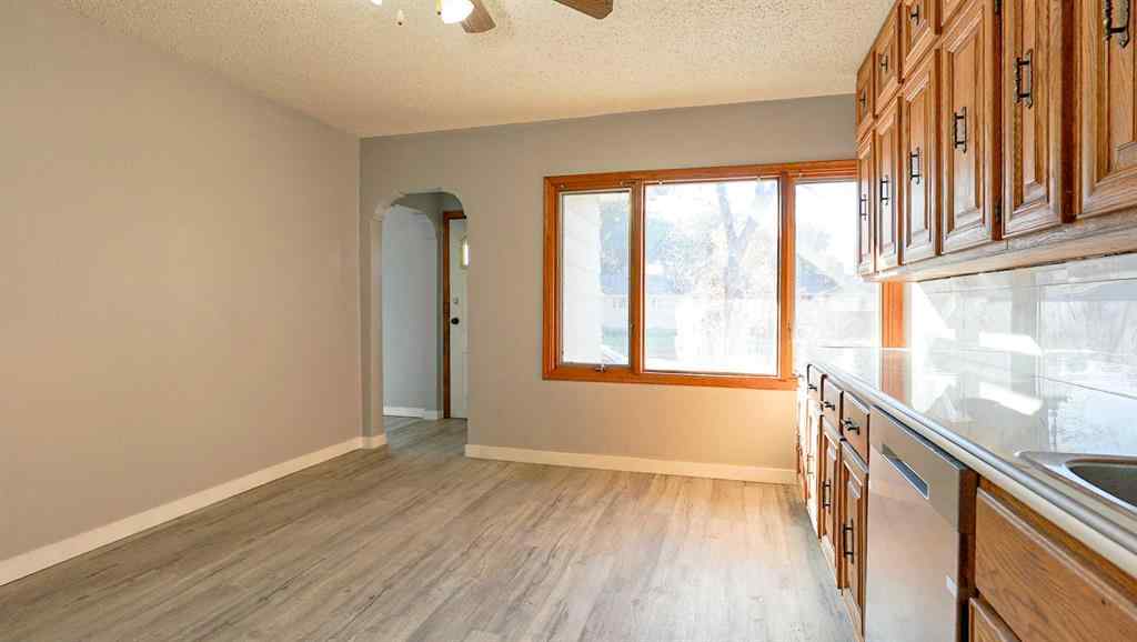 MLS® A2265118 - 446 5 Street SW in SW Hill Medicine Hat, Residential