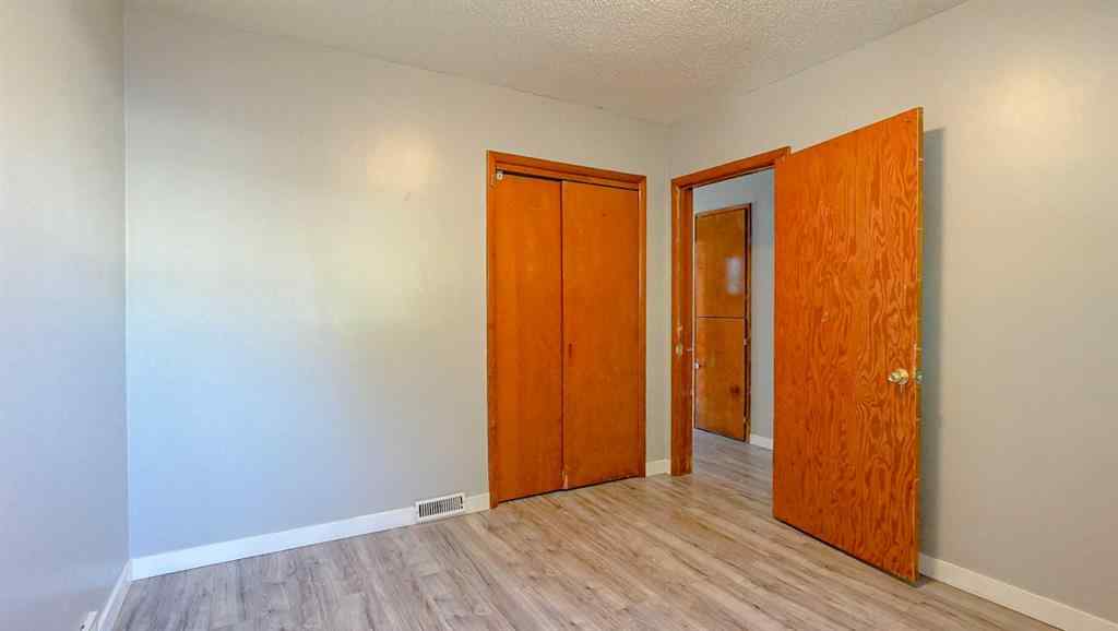 MLS® A2265118 - 446 5 Street SW in SW Hill Medicine Hat, Residential