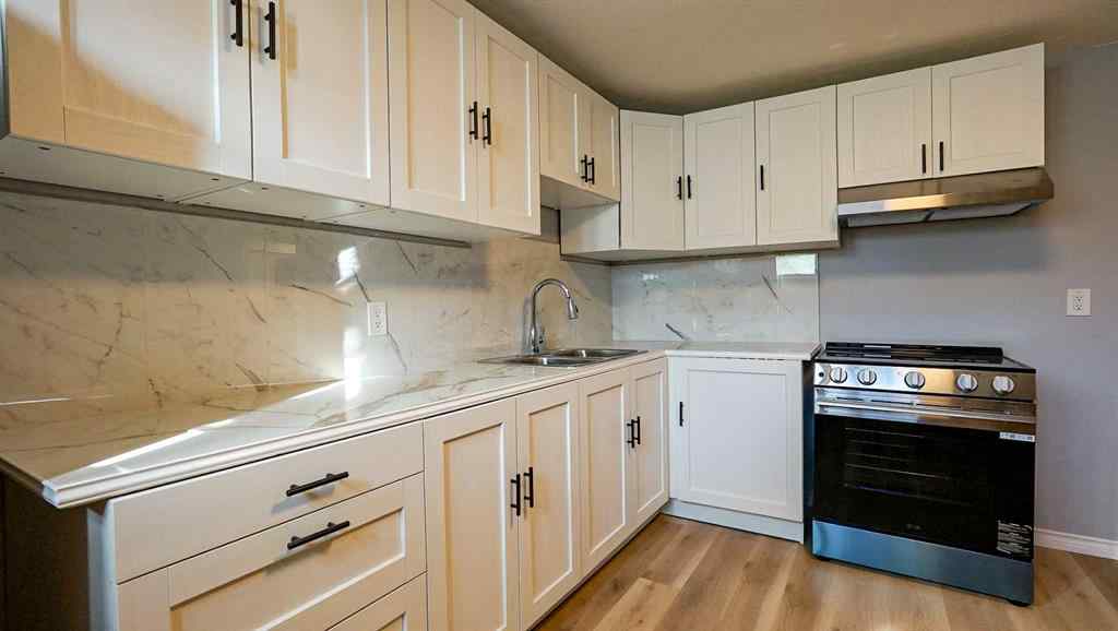 MLS® A2265118 - 446 5 Street SW in SW Hill Medicine Hat, Residential