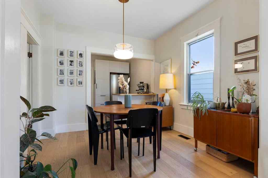 MLS® A2265120 - 317 18 Avenue NW in Mount Pleasant Calgary, Residential