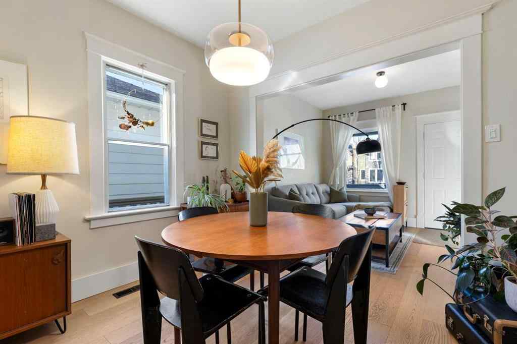 MLS® A2265120 - 317 18 Avenue NW in Mount Pleasant Calgary, Residential