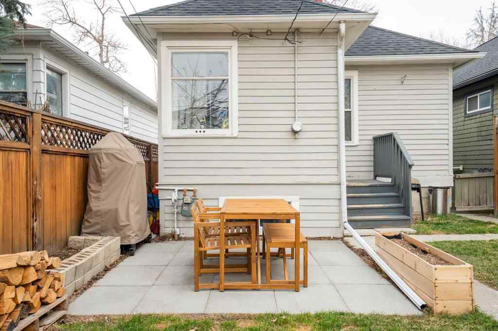 MLS® A2265120 - 317 18 Avenue NW in Mount Pleasant Calgary, Residential