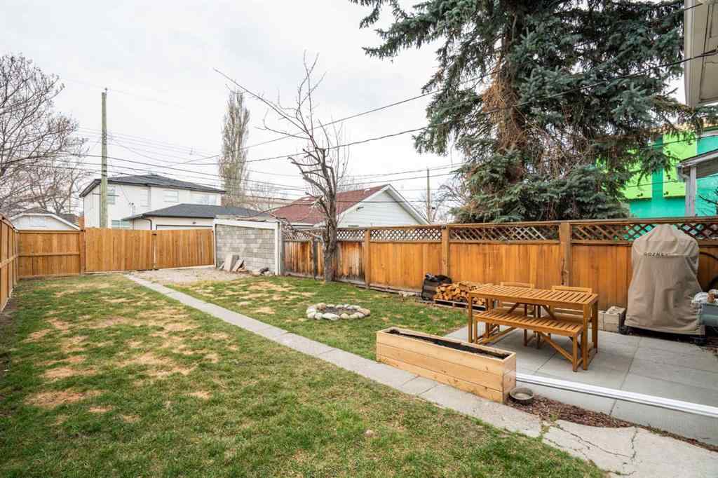 MLS® A2265120 - 317 18 Avenue NW in Mount Pleasant Calgary, Residential