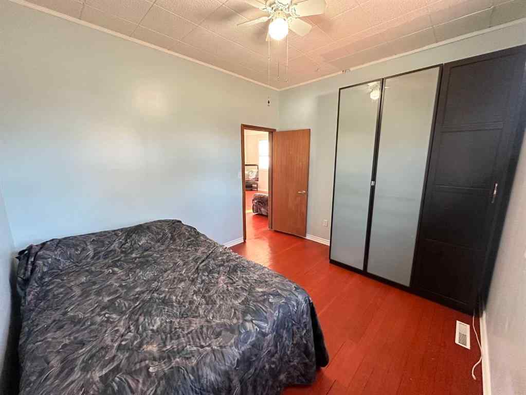 MLS® A2265122 - 4704 51 Avenue  in Mannville Mannville, Residential