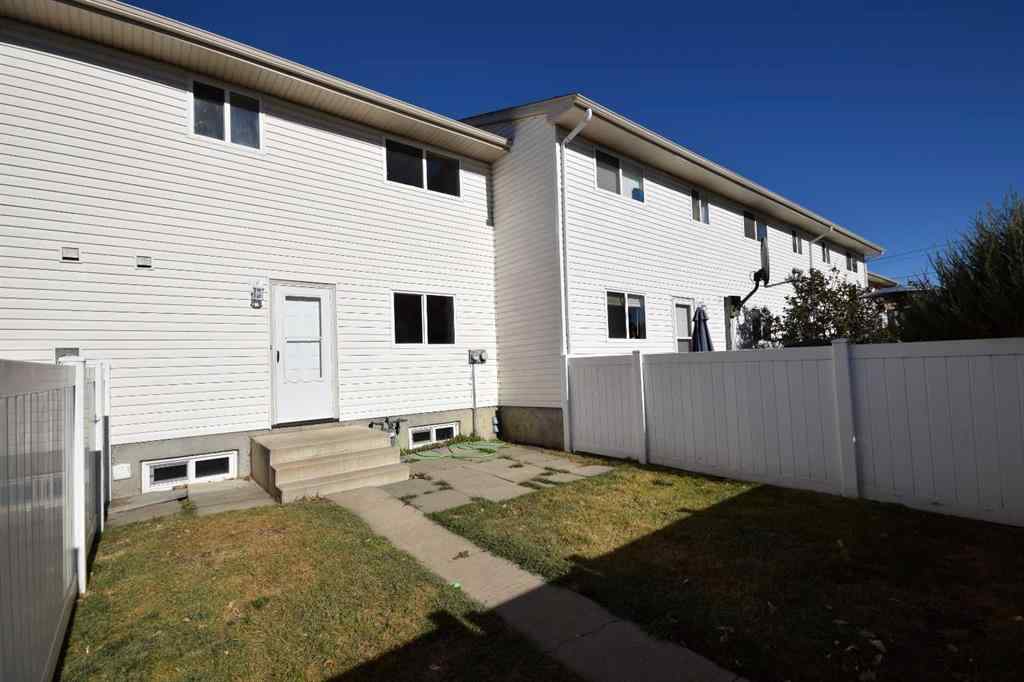 MLS® A2265123 - Unit #111 5823 57 Street  in Riverside Meadows Red Deer, Residential
