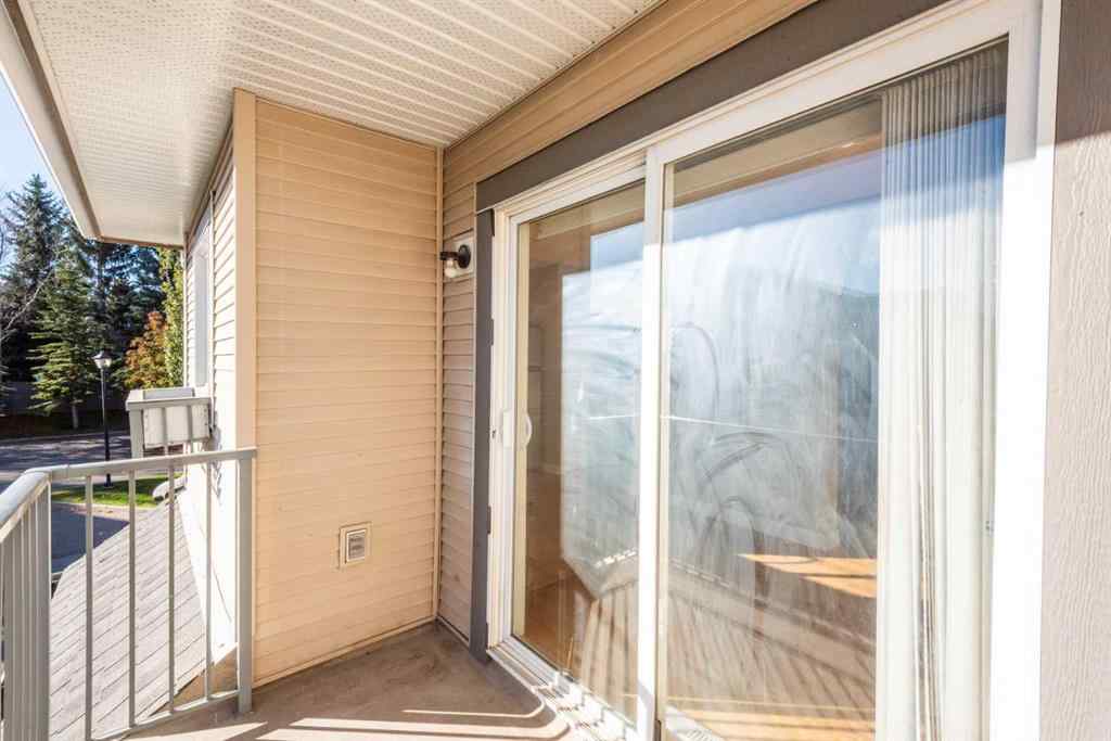 MLS® A2265127 - 66 Cedarwood Lane SW in Cedarbrae Calgary, Residential