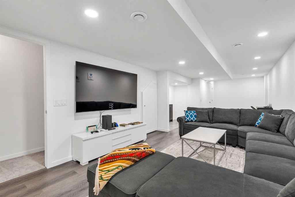 MLS® A2265136 - 52 Edith Gate NW in Glacier Ridge Calgary, Residential