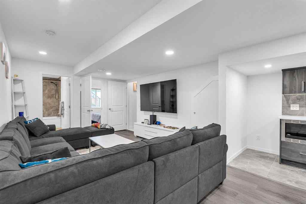 MLS® A2265136 - 52 Edith Gate NW in Glacier Ridge Calgary, Residential