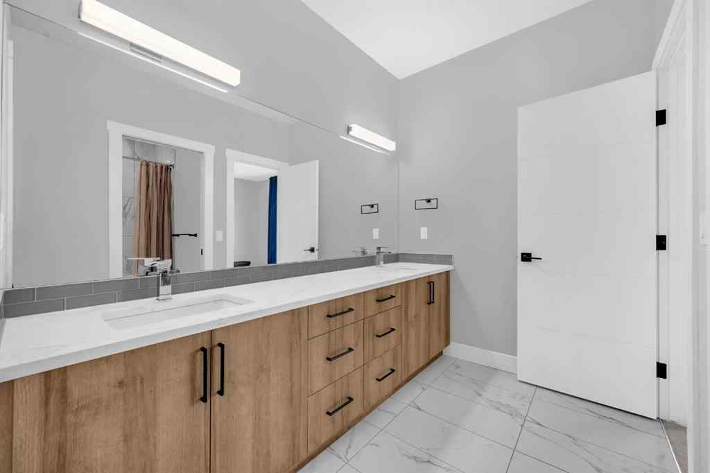 MLS® A2265140 - 1623 16a Street SE in Inglewood Calgary, Residential