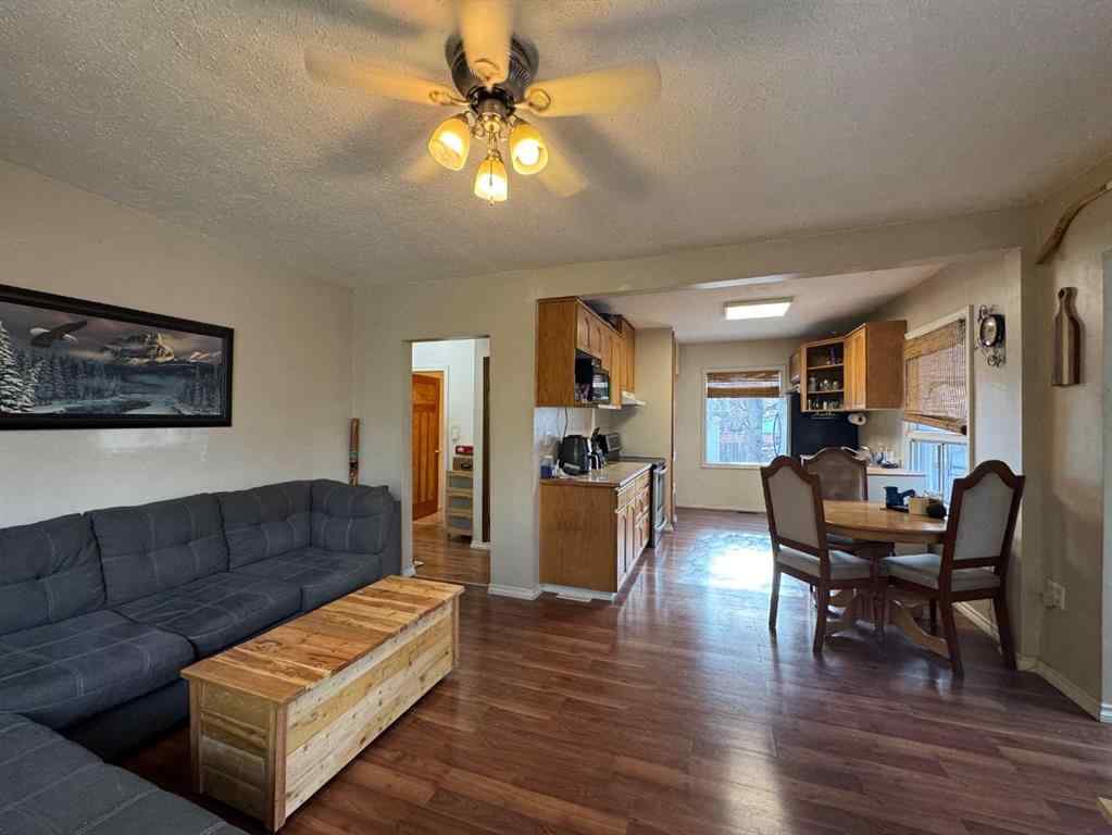 MLS® A2265141 - 5319 47 Avenue  in City Center South West Wetaskiwin, Residential