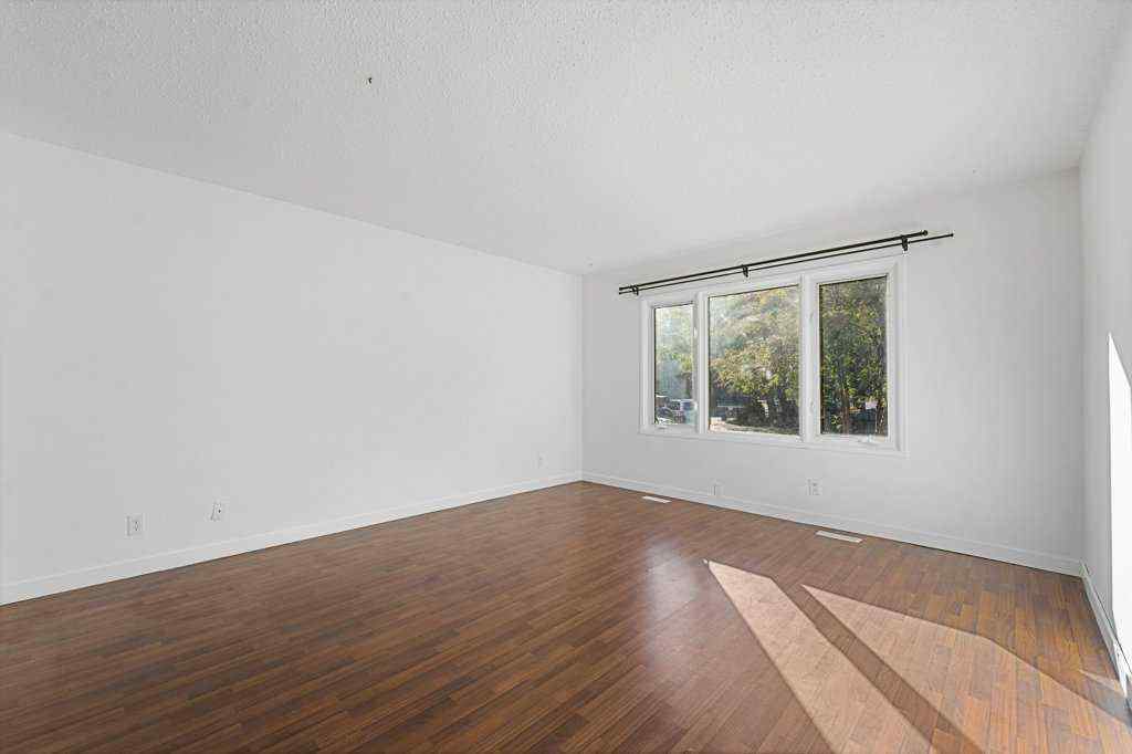 MLS® A2265142 - 130 Pineset Place NE in Pineridge Calgary, Residential