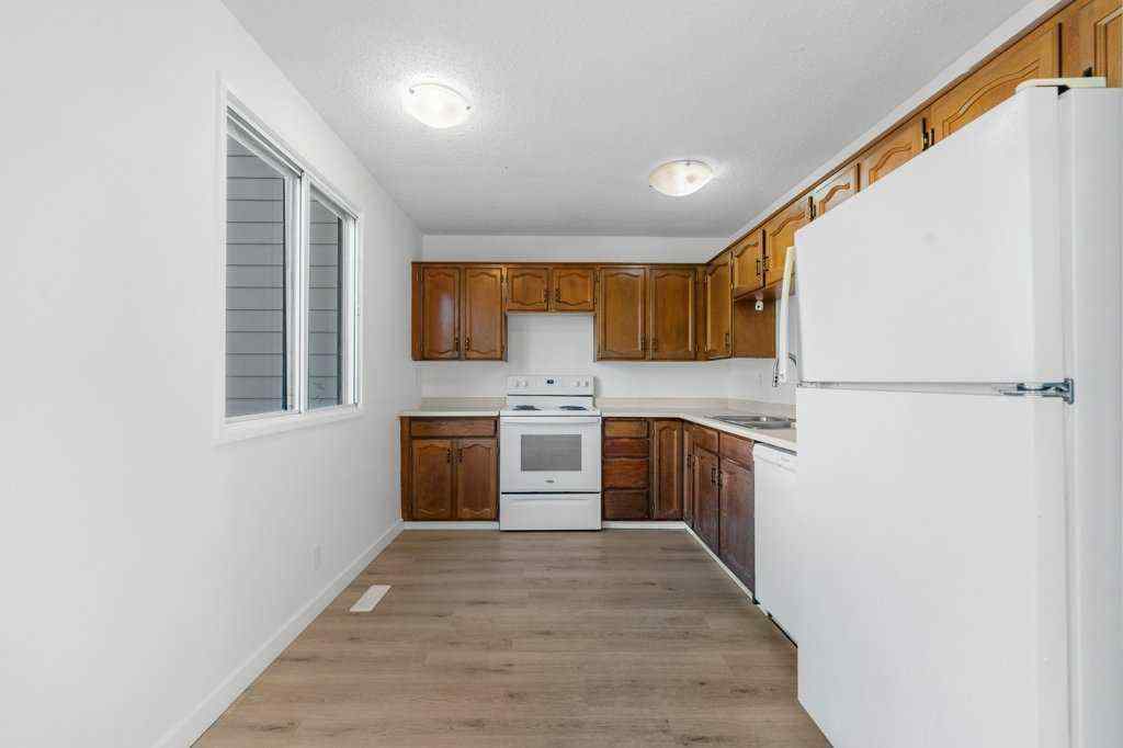 MLS® A2265142 - 130 Pineset Place NE in Pineridge Calgary, Residential