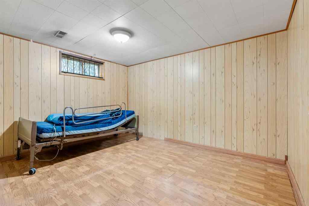 MLS® A2265151 - 100 Fairview Drive SE in Fairview Calgary, Residential