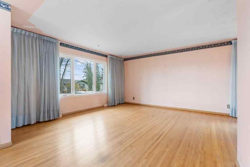 MLS® A2265151 - 100 Fairview Drive SE in Fairview Calgary, Residential