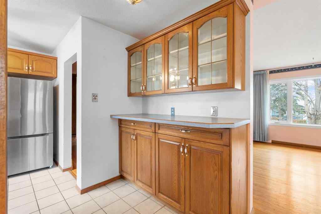 MLS® A2265151 - 100 Fairview Drive SE in Fairview Calgary, Residential