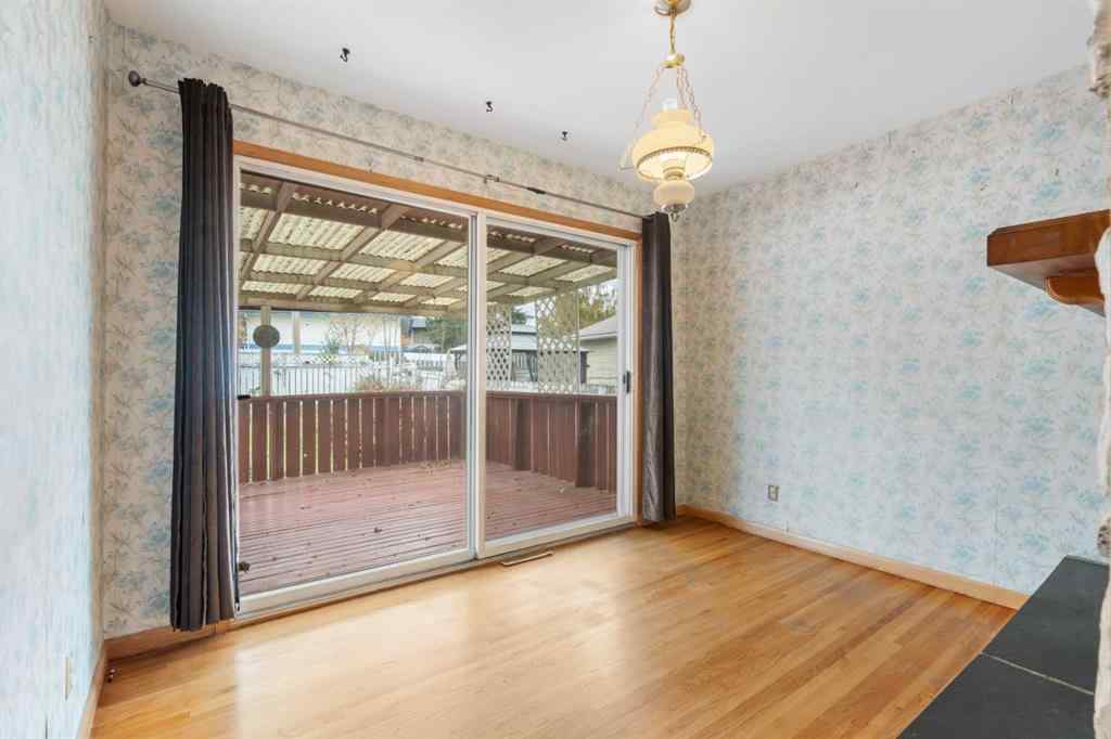 MLS® A2265151 - 100 Fairview Drive SE in Fairview Calgary, Residential