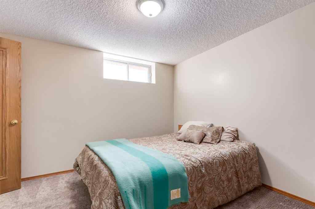 MLS® A2265153 - 39 Canterbury Court SW in Canyon Meadows Calgary, Residential