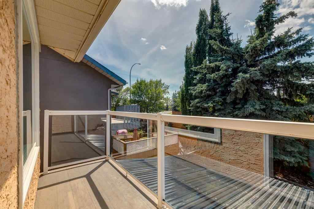 MLS® A2265153 - 39 Canterbury Court SW in Canyon Meadows Calgary, Residential