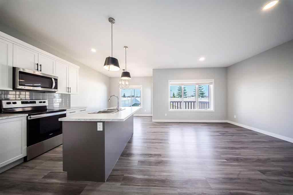 MLS® A2265156 - 88 Henderson Crescent  in Hawkridge Estates Penhold, Residential