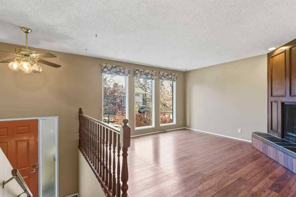 MLS® A2265157 - 8 Ranchlands Crescent NW in Ranchlands Calgary, Residential