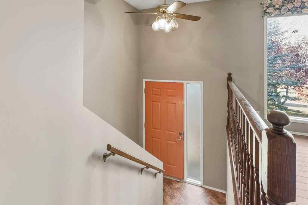 MLS® A2265157 - 8 Ranchlands Crescent NW in Ranchlands Calgary, Residential