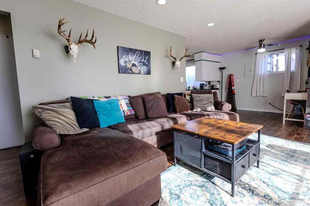 MLS® A2265158 - 712 3 Avenue NW in NONE Slave Lake, Residential