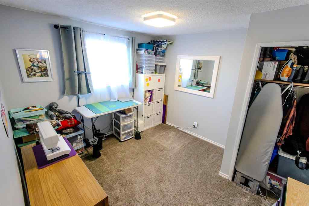 MLS® A2265158 - 712 3 Avenue NW in NONE Slave Lake, Residential