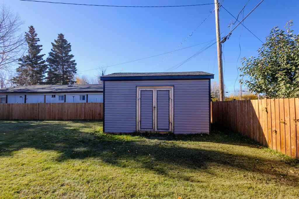 MLS® A2265158 - 712 3 Avenue NW in NONE Slave Lake, Residential