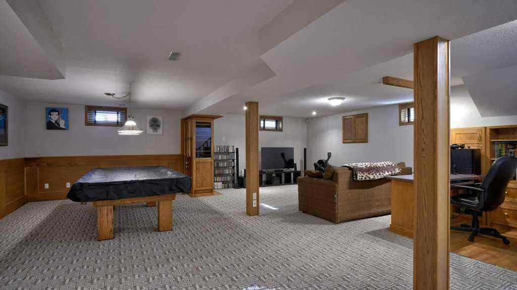 MLS® A2265160 - 5650 Brenner Crescent NW in Brentwood Calgary, Residential