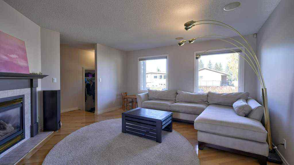 MLS® A2265160 - 5650 Brenner Crescent NW in Brentwood Calgary, Residential