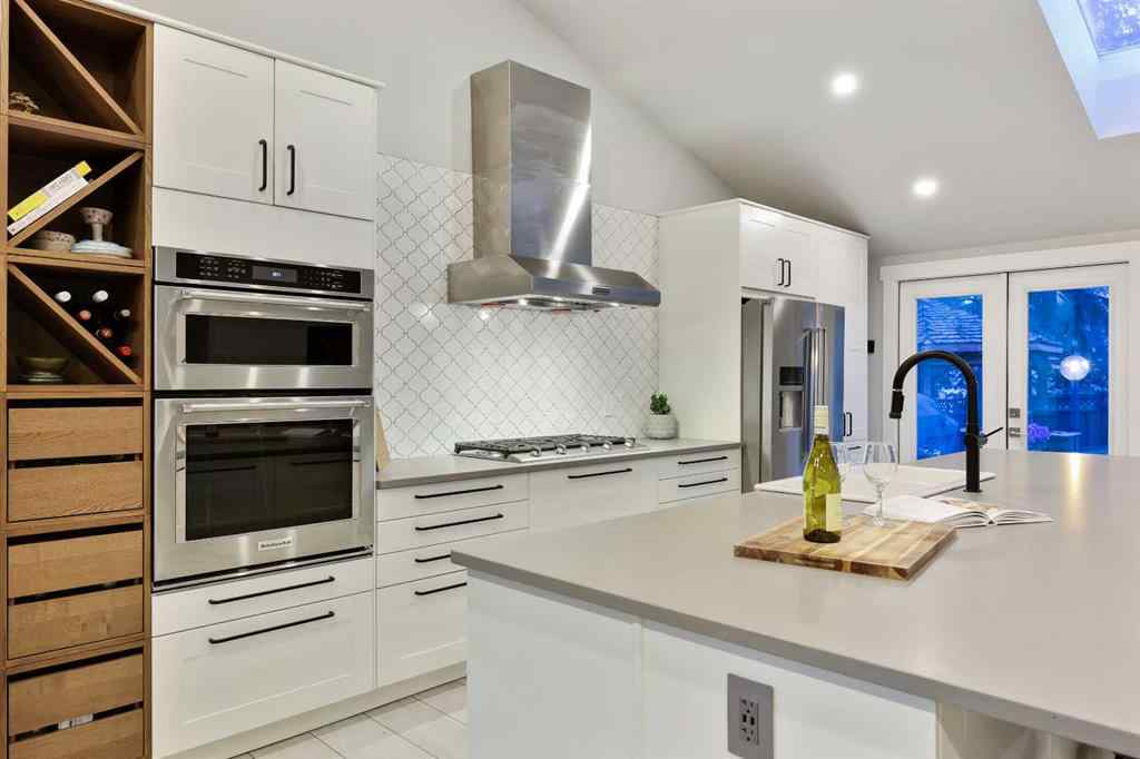 MLS® A2265164 - 3224 Conrad Drive NW in Charleswood Calgary, Residential