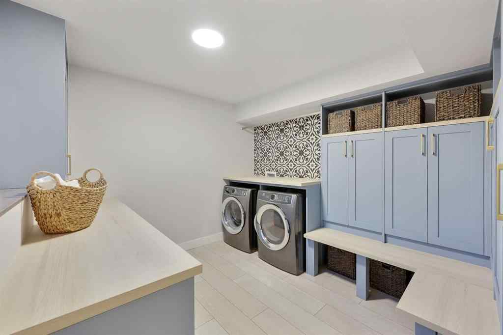 MLS® A2265164 - 3224 Conrad Drive NW in Charleswood Calgary, Residential